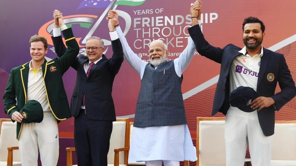 Steve Smith, Australia PM Anthony Albanese, India PM Narendra Modi & Rohit Sharma. Pic Credits: Twitter.