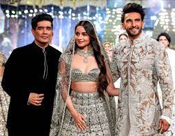 Alia Bhatt, Ranveer Singh in Manish Malhotra's Bridal Culture Show. Pic Credits: Twitter