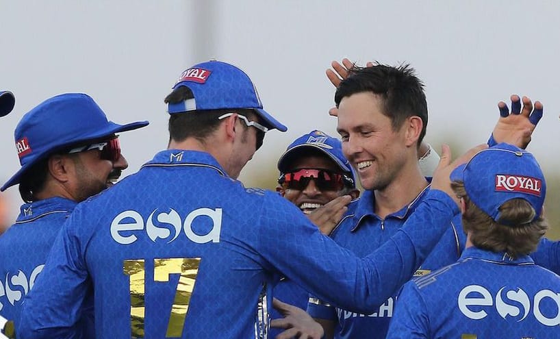 Trent Boult Celebrates a Wicket with his Teammates. Pic Credits-Twitter