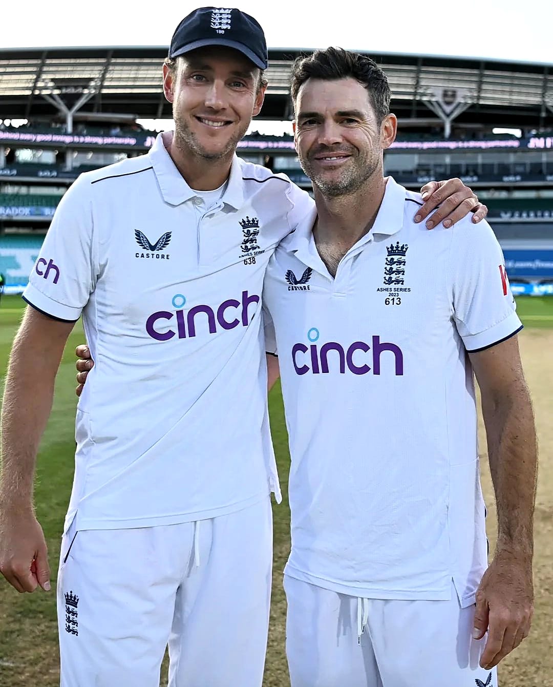 Stuart Broad and James Anderson. Pic Credits: Twitter.