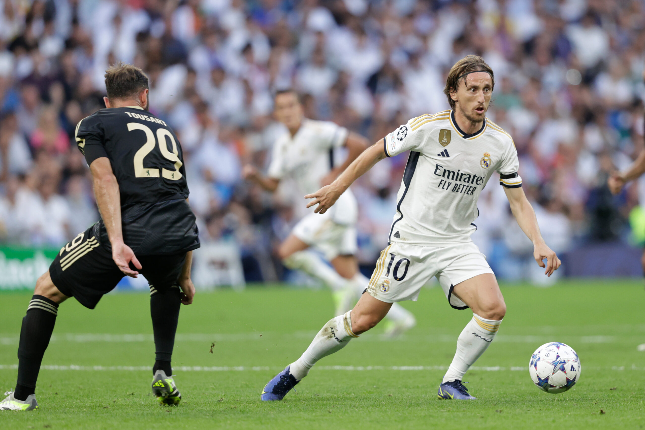 Luka Modric bossing the midfield for Real Madrid (Photo by David S. Bustamante/Soccrates/Getty Images)