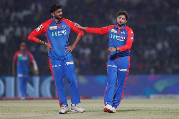 DC's Axar Patel & Kuldeep Yadav. Pic Credits: X