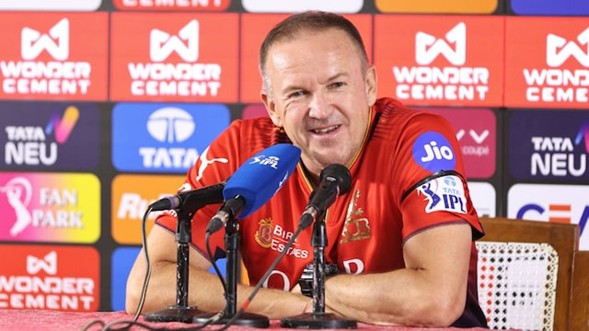 RCB's head coach Andy Flower. Pic Credits: Sportzpics