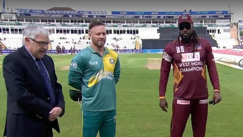 South Africa Champions' AB de Villers & West Indies' Champions skipper Chris Gayle. Pic Credits: X