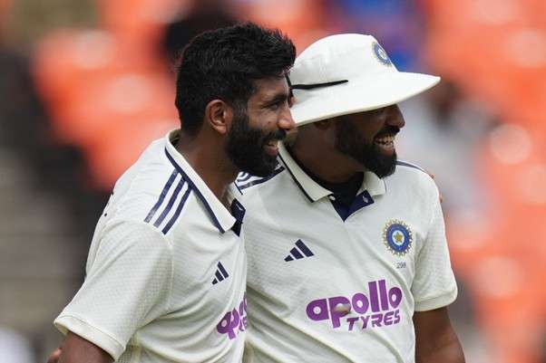 Mohammed Siraj & Jasprit Bumrah. Pic Credits: Associated Press