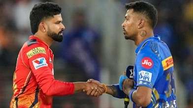 MI's Hardik Pandya & PBKS' Shreyas Iyer. Pic Credits: PTI