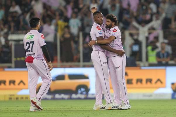 GT's Kagiso Rabada and Mohammed Siraj. Pic Credits: BCCI